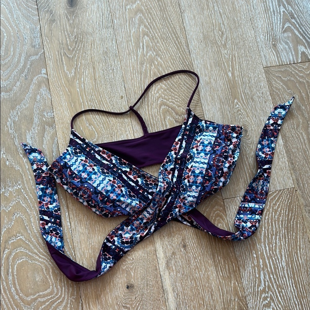 Athleta Marrakesh Reversible Wrap Bikini Top - Picture 2 of 11